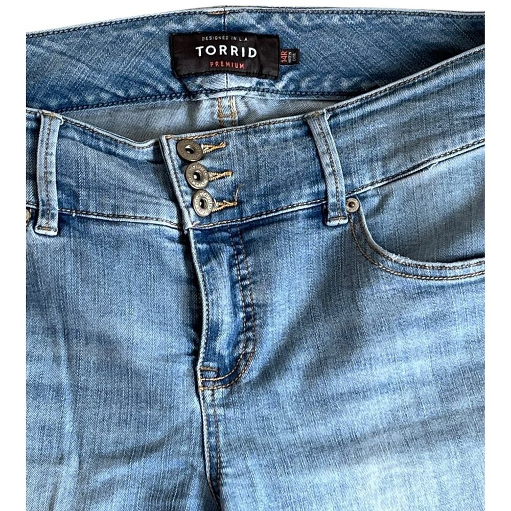 Torrid Bombshell Skinny Jeans 14R Light Wash Distressed Stretch - Picture 4 of 12
